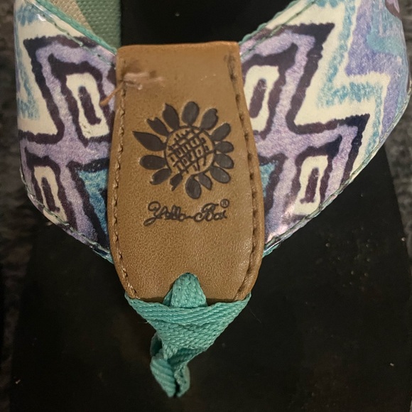 Yellow Box Colorful Patterned Sandals-Size 7.5 US - Picture 2 of 7